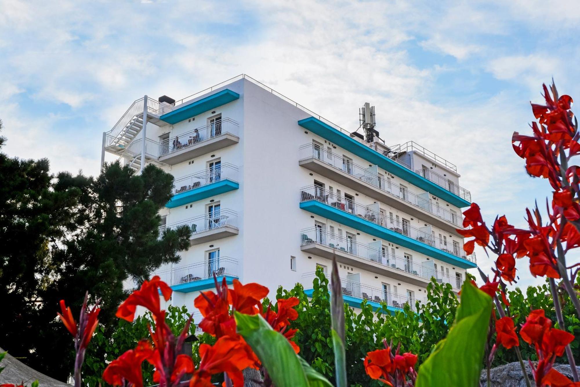 Bamblue Boutique Apartments Пинеда де Мар Екстериор снимка