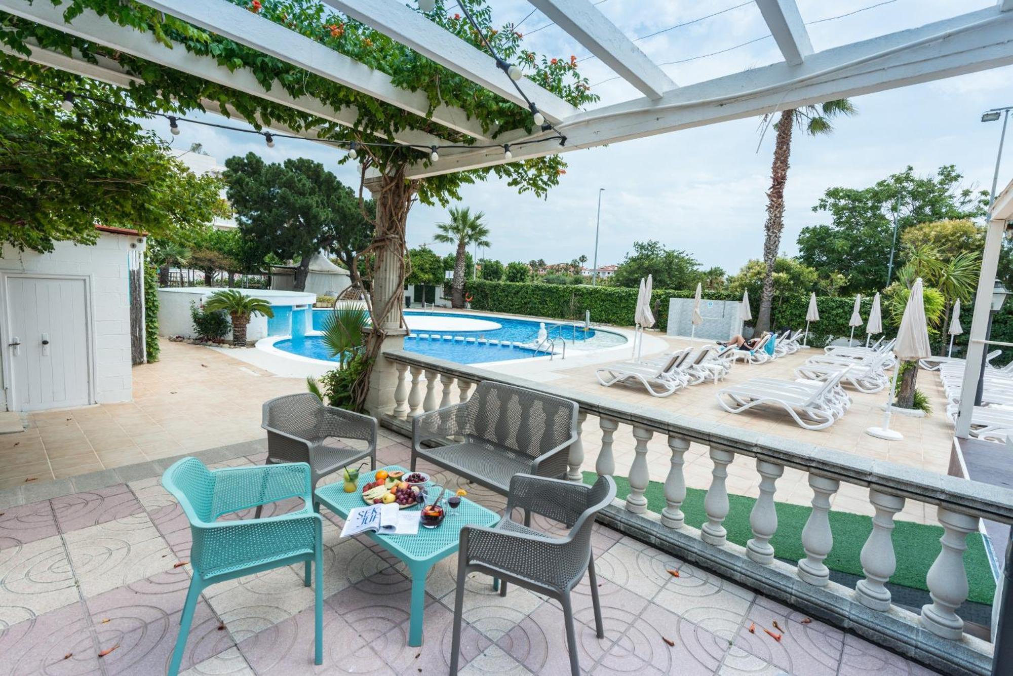 Bamblue Boutique Apartments Пинеда де Мар Екстериор снимка